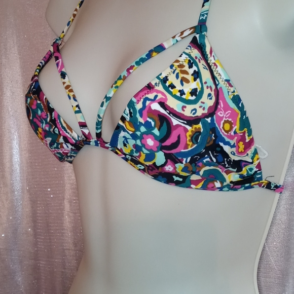 Bikini.top - Picture 3 of 4